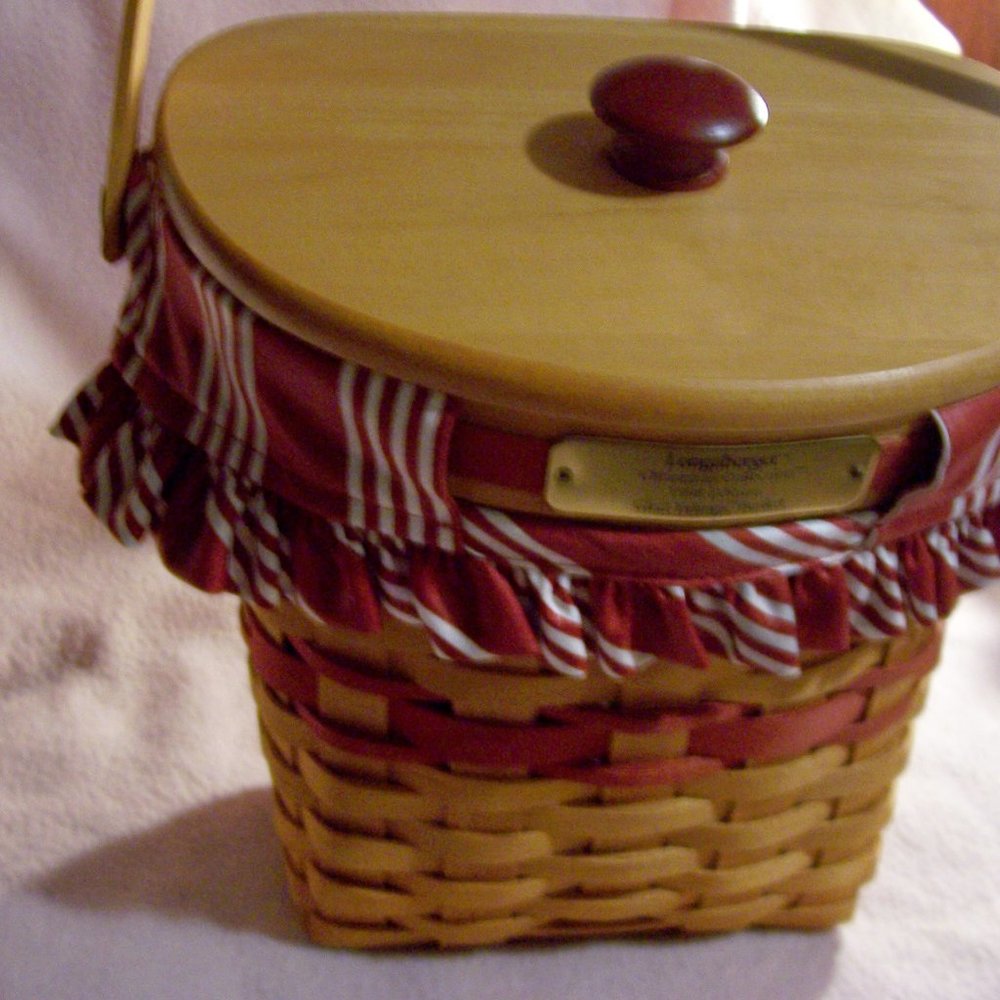 LONGABERGER1998 Glad Tidings Hanging Basket